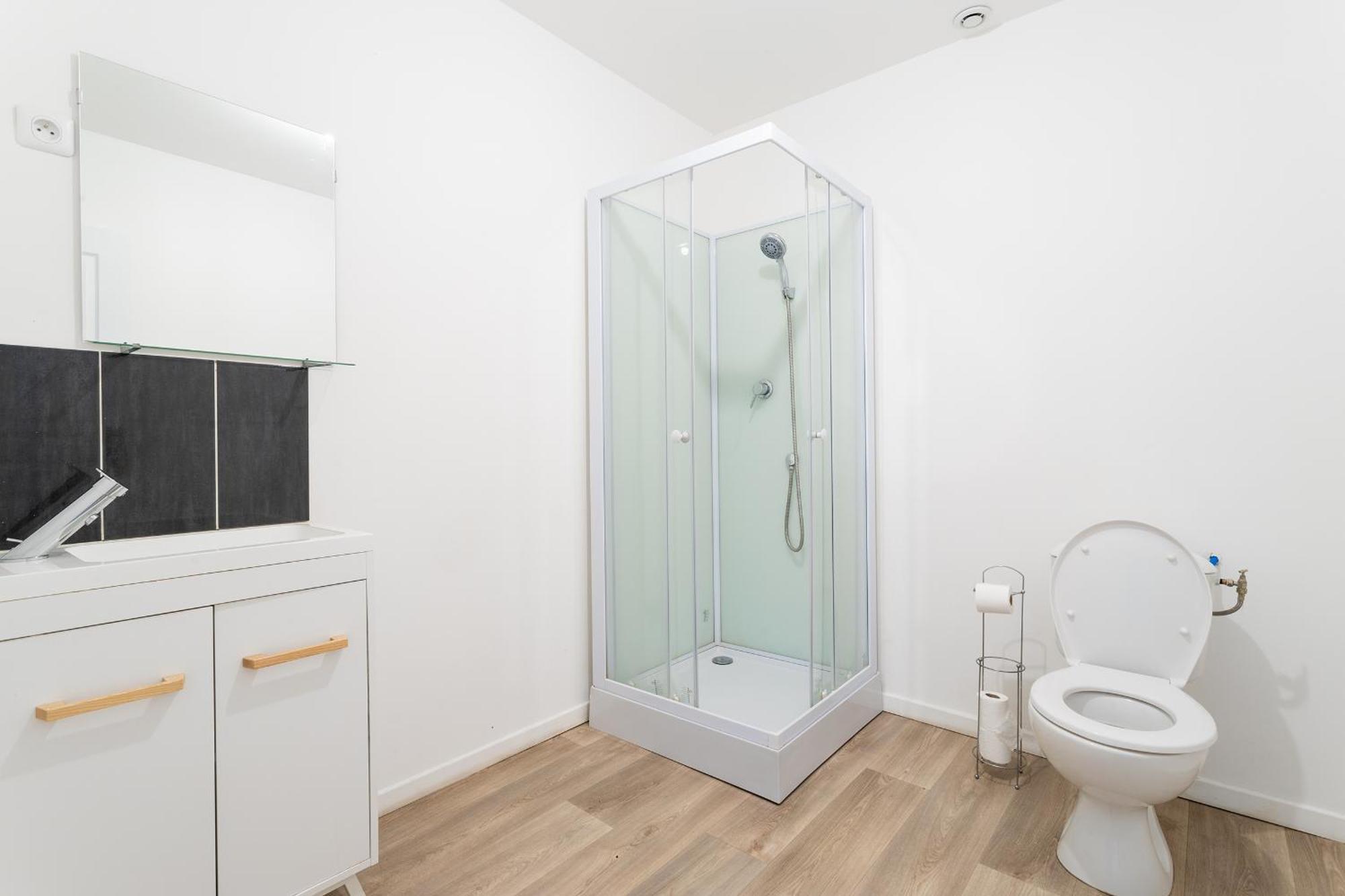 S&K Suite Grande Rue Roubaix - Chambre Spacieuse Et Sdb Privee - Netflix Et Cuisine المظهر الخارجي الصورة