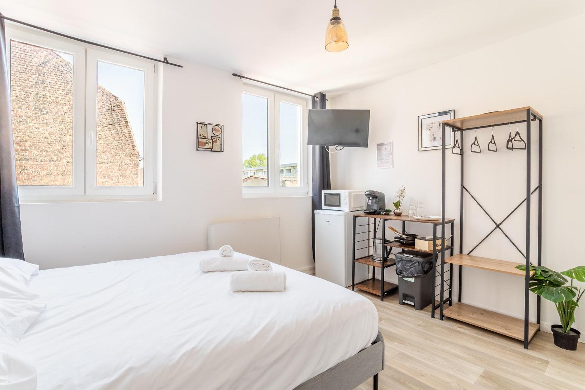 S&K Suite Grande Rue Roubaix - Chambre Spacieuse Et Sdb Privee - Netflix Et Cuisine المظهر الخارجي الصورة