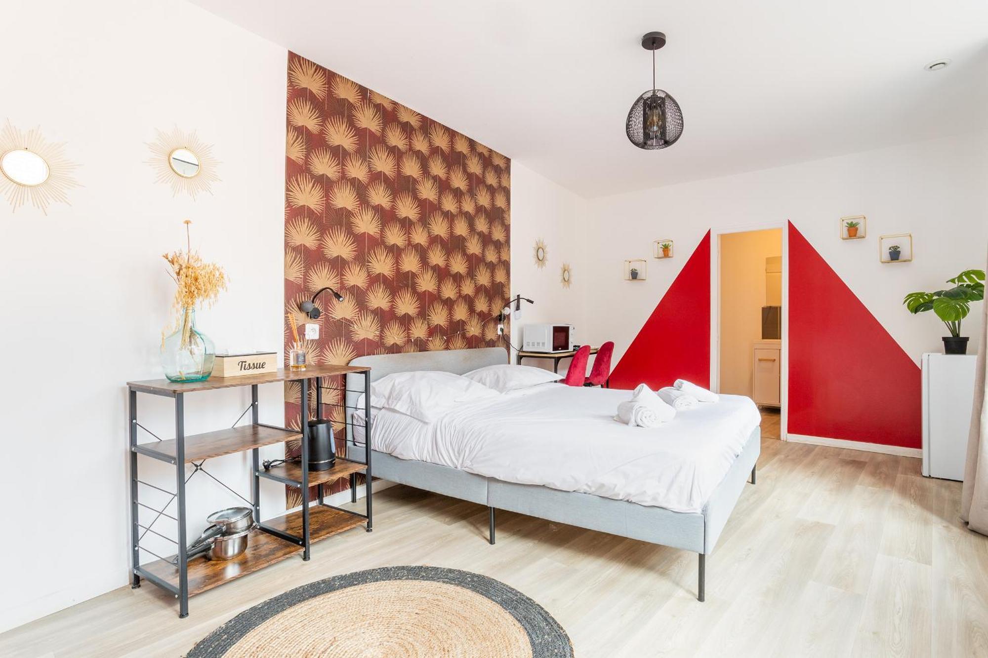S&K Suite Grande Rue Roubaix - Chambre Spacieuse Et Sdb Privee - Netflix Et Cuisine المظهر الخارجي الصورة